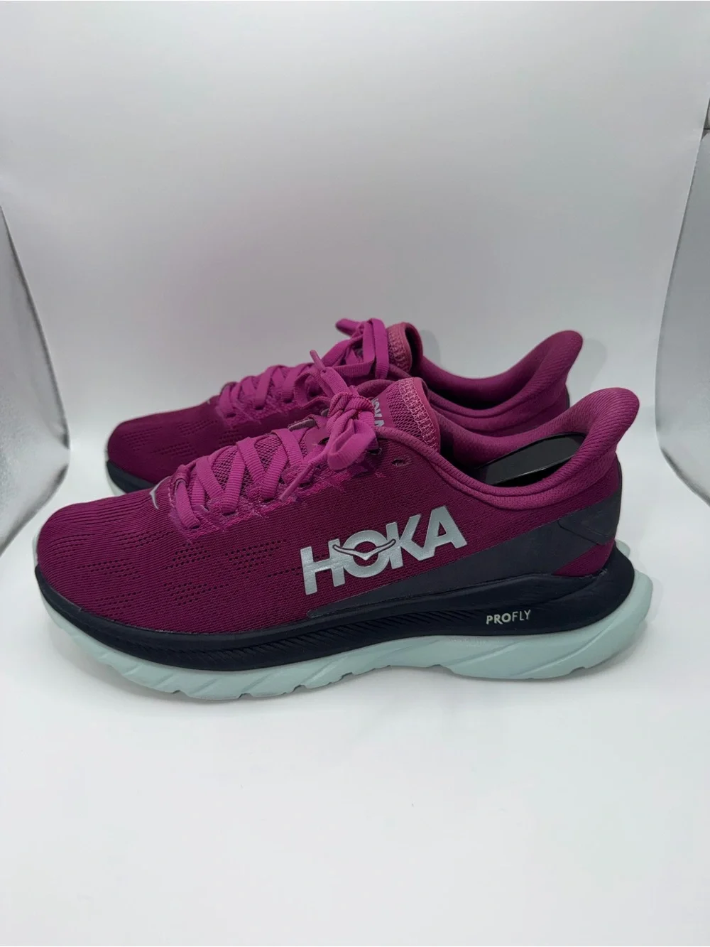 HOKA Women's Running Shoe in Magenta